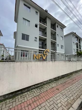 Apartamento em Condomínio