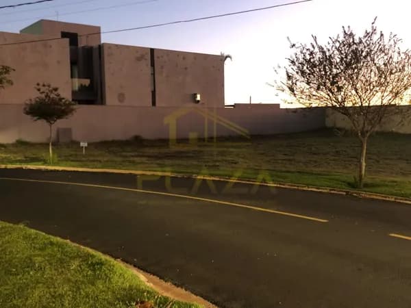 Lote/Terreno em Bebedouro - Parque Portal do Lago I