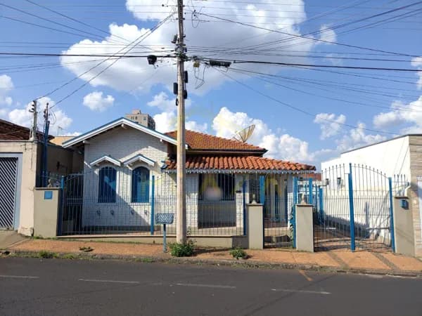 Casa em Bebedouro - Centro