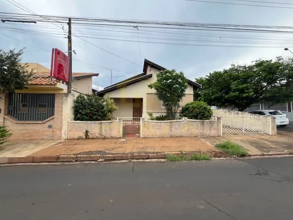 Casa em Bebedouro - Centro