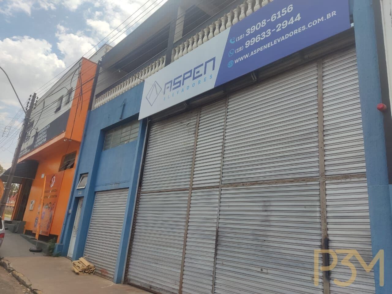 Barracão comercial com casa sobreloja