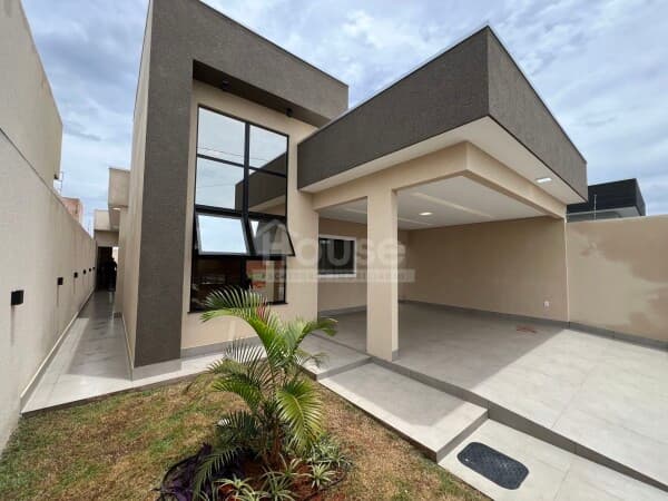 Casa Alto Padrão em Chacara Setor Sul, Formosa/GO