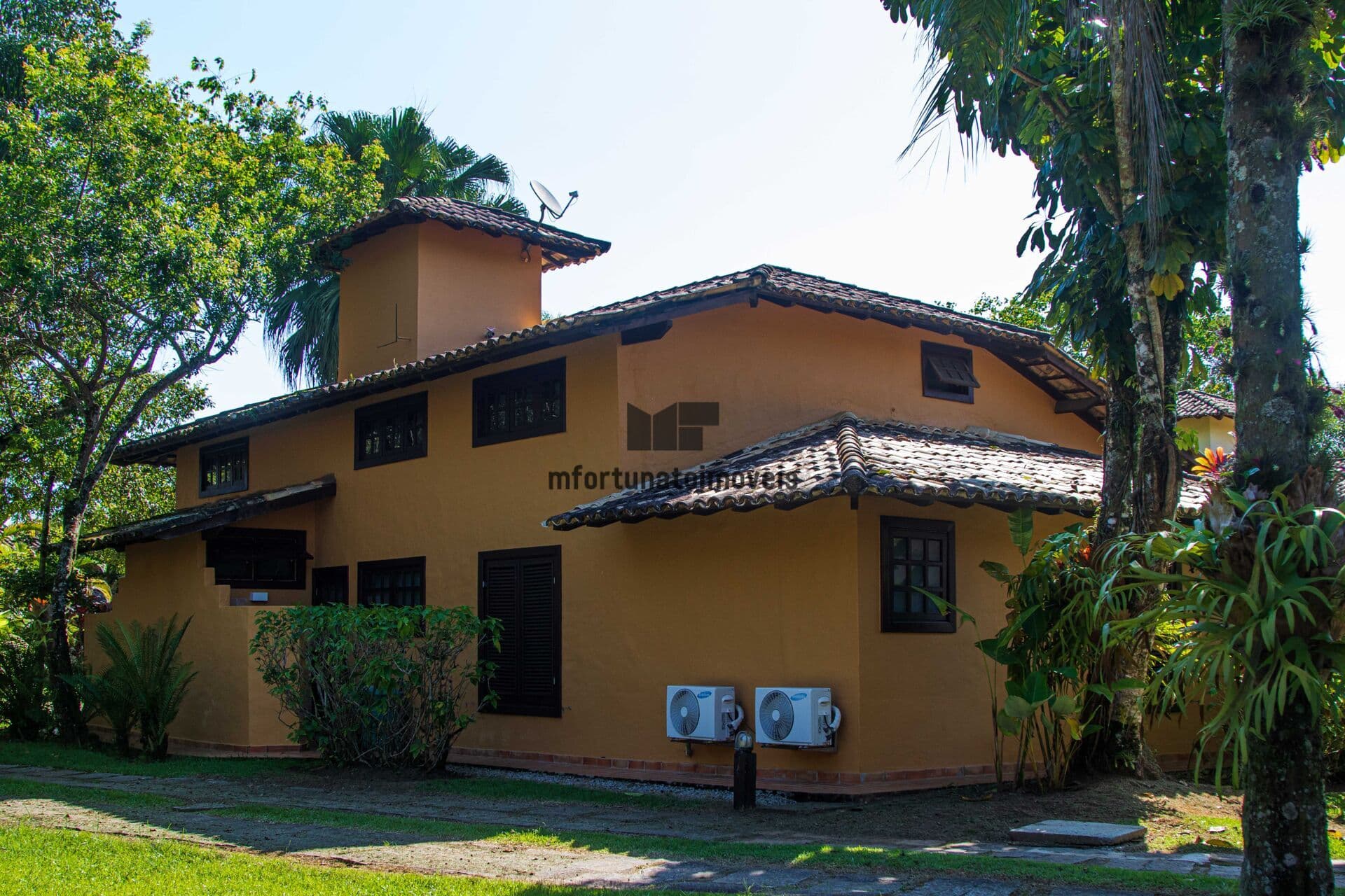 Residencial Village do Camburizinho