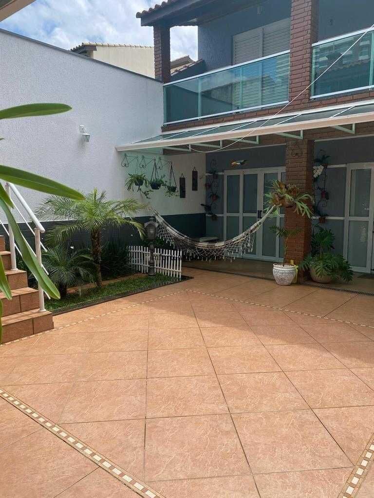 Sobrado próximo ao Shopping Golden Square