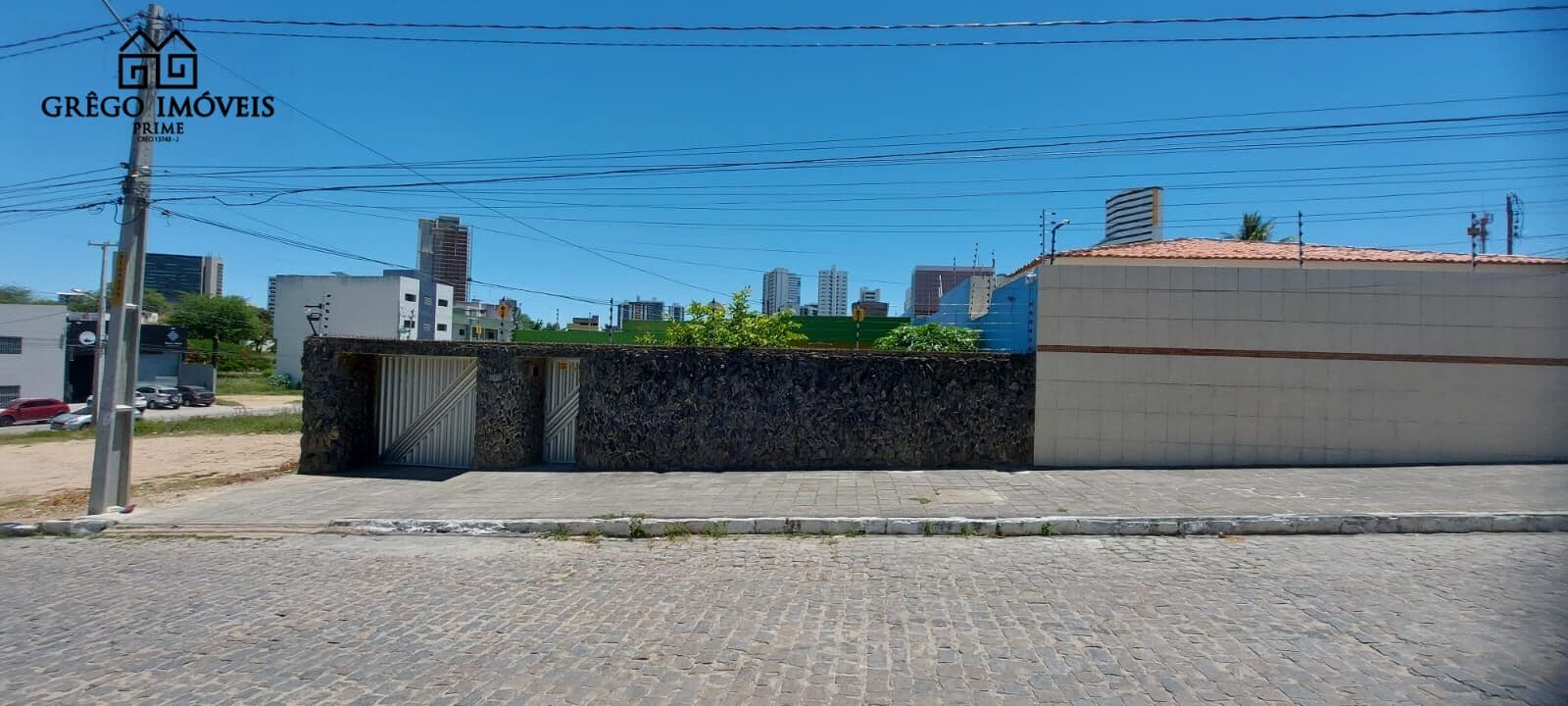 Casa à venda no bairro Universitário | Caruaru-PE