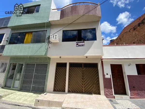 Casa duplex à venda no bairro Salgado | Caruaru-PE