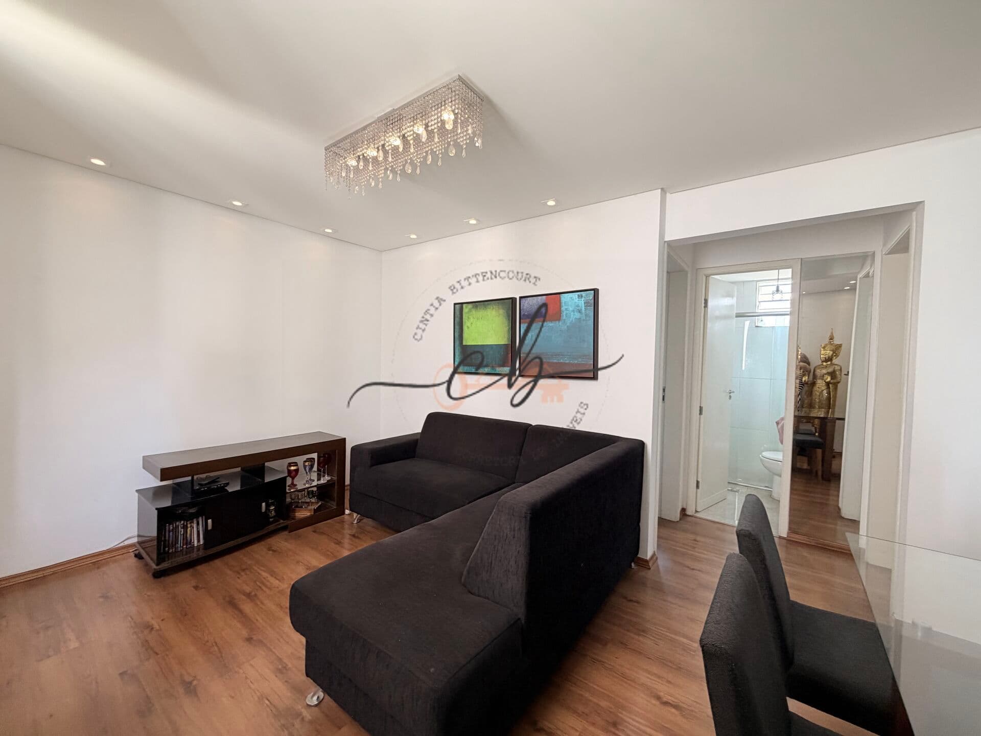 Apartamento 2 quartos mobiliado no Camargos.