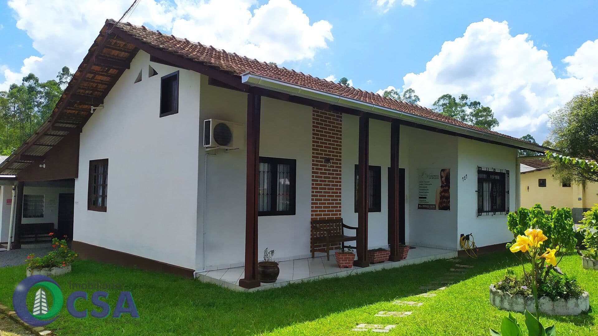 Casa na rua Pomeranos