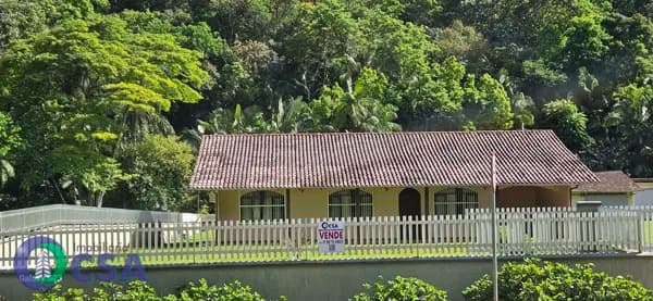 Fazenda/Sítios/Chácaras em Rio dos Cedros - Divinéia