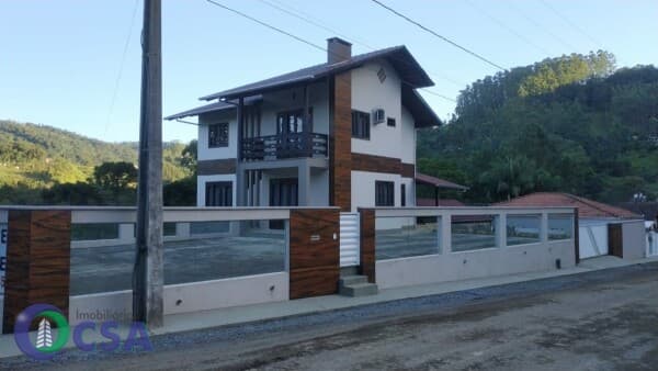Casa de Alto Padrão à Venda