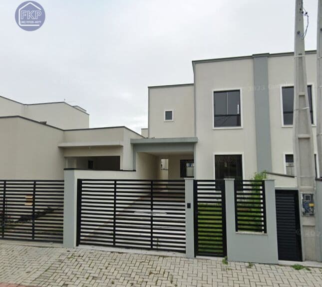 Casa Duplex 3 dormitórios!