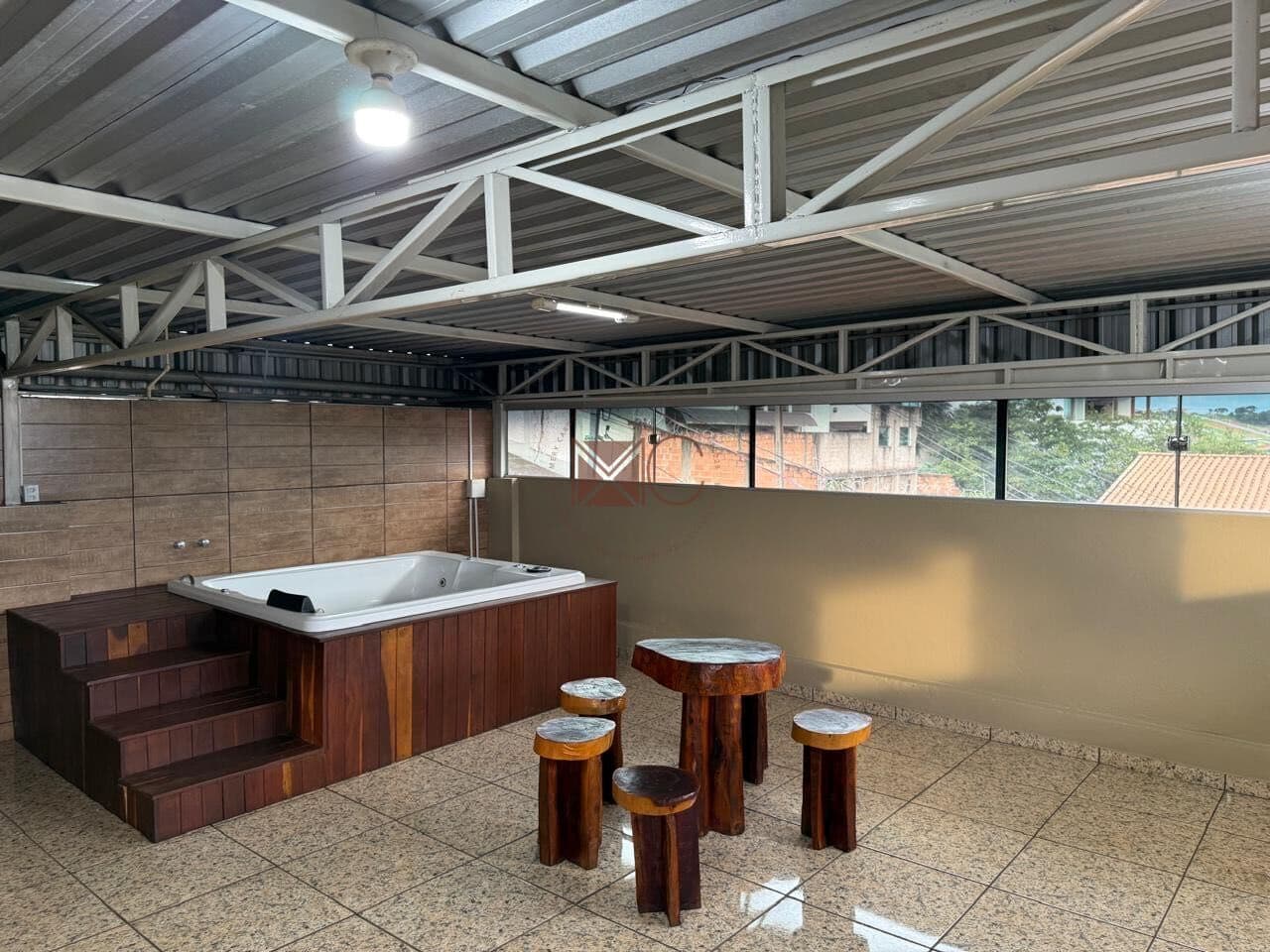 Casa em Divinópolis - Manoel Valinhas