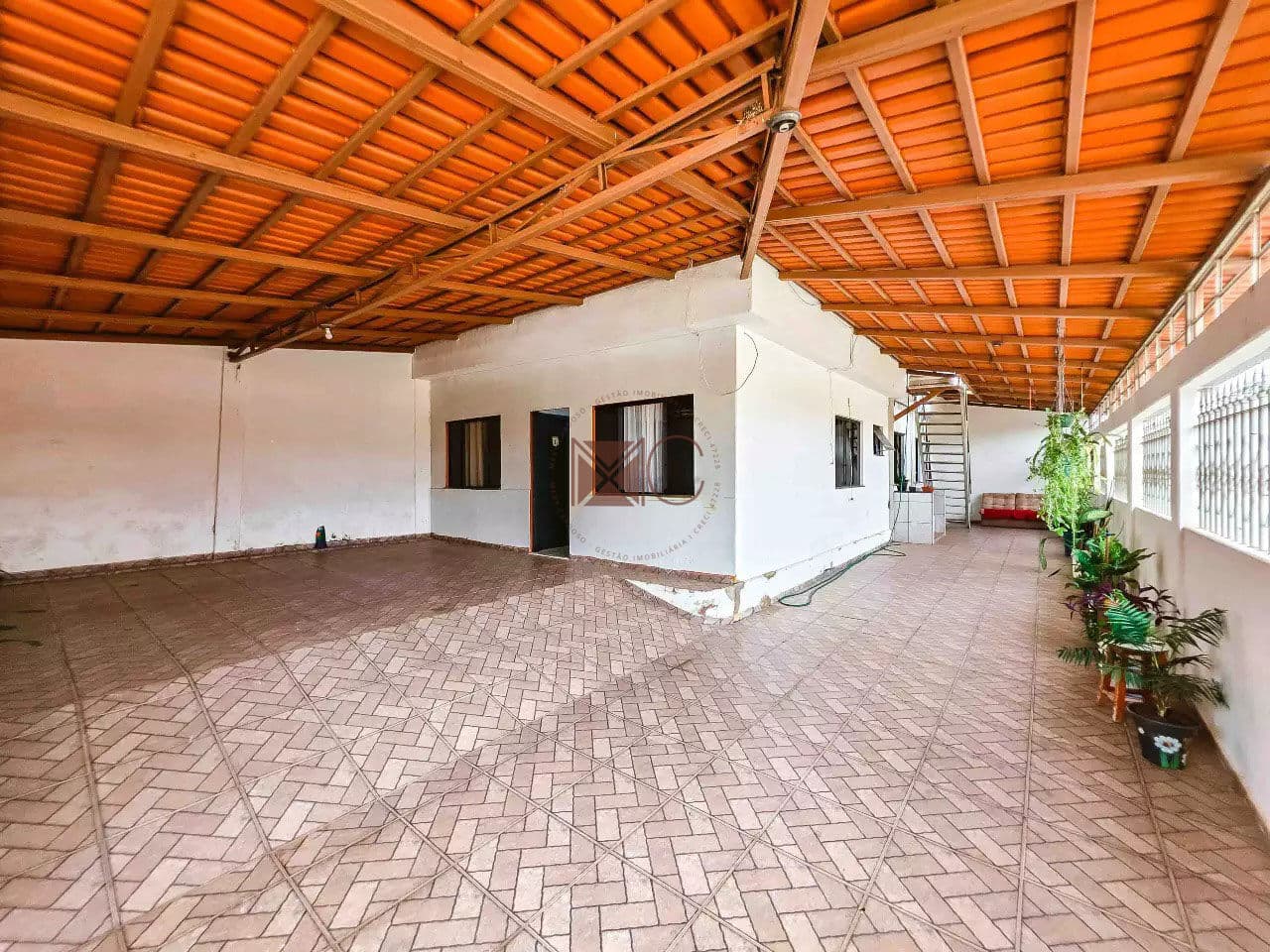 Casa em Divinópolis - Santa Tereza