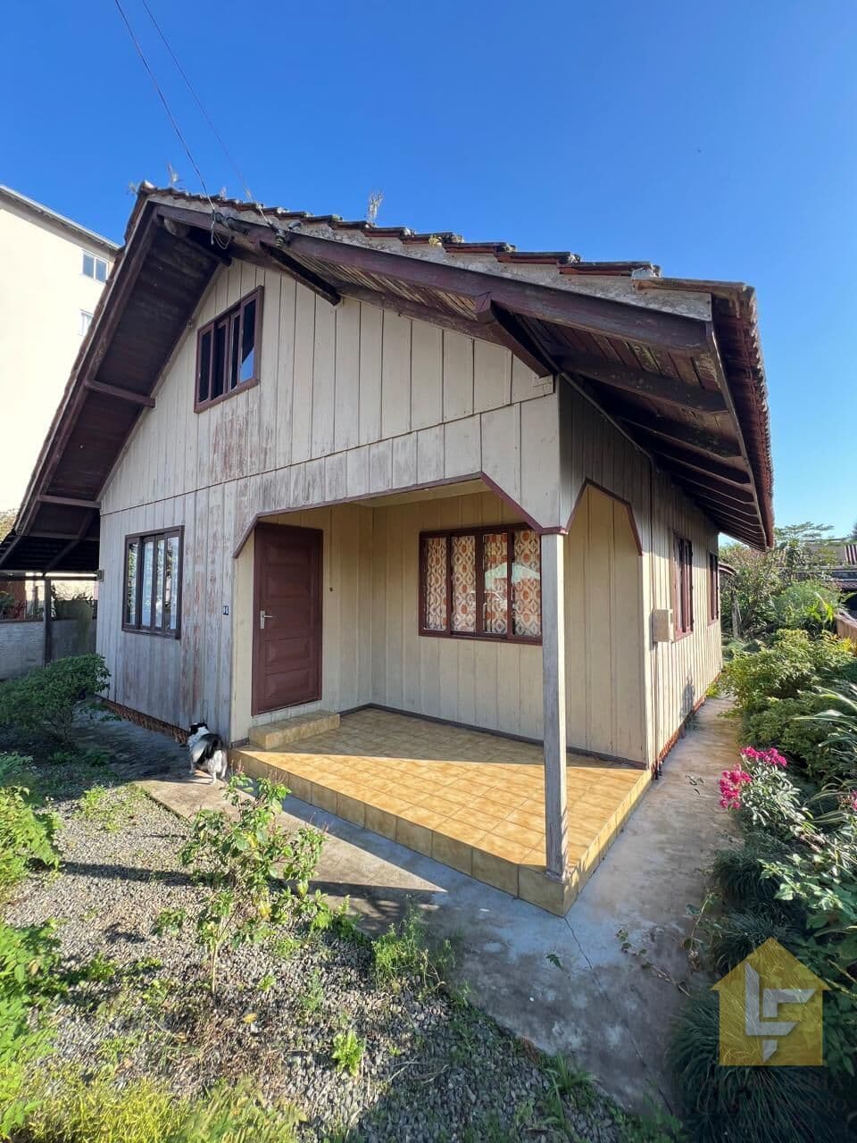 CASA NO CENTRO DE PIRABEIRABA