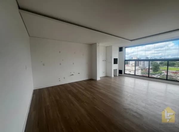 Apartamento 1 dormitório com 49m² no Anita Garibaldi