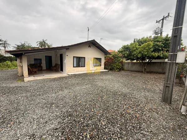 Casa no Rio bonito, terreno com 1.260m²
