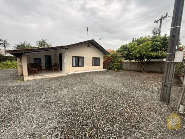 Casa no Rio bonito, terreno com 1.260m²