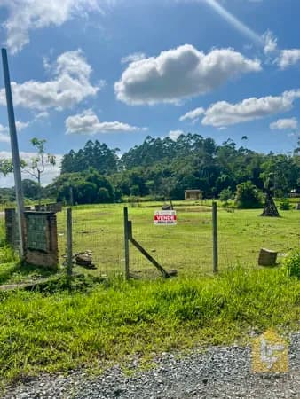 Terreno de esquina em Pirabeiraba com 400m2