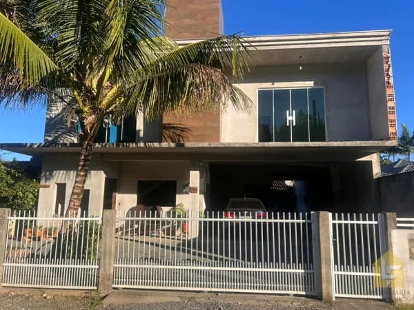 Vende-se duas casas no Rio Bonito