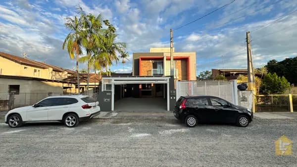 Sobrado Geminado à Venda no Jardim Sofia – Joinville/SC