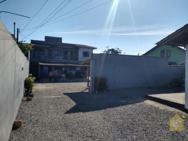 AMPLO TERRENO EM ÓTIMA LOCALIZAÇÃO NO BAIRRO FÁTIMA