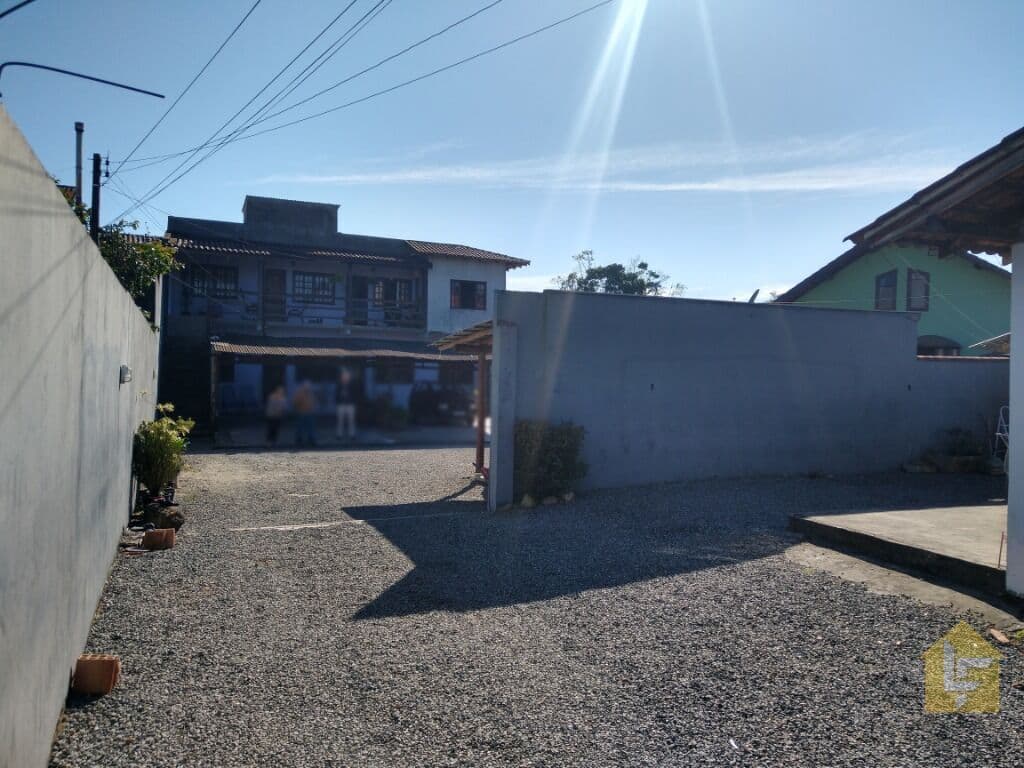 AMPLO TERRENO EM ÓTIMA LOCALIZAÇÃO NO BAIRRO FÁTIMA