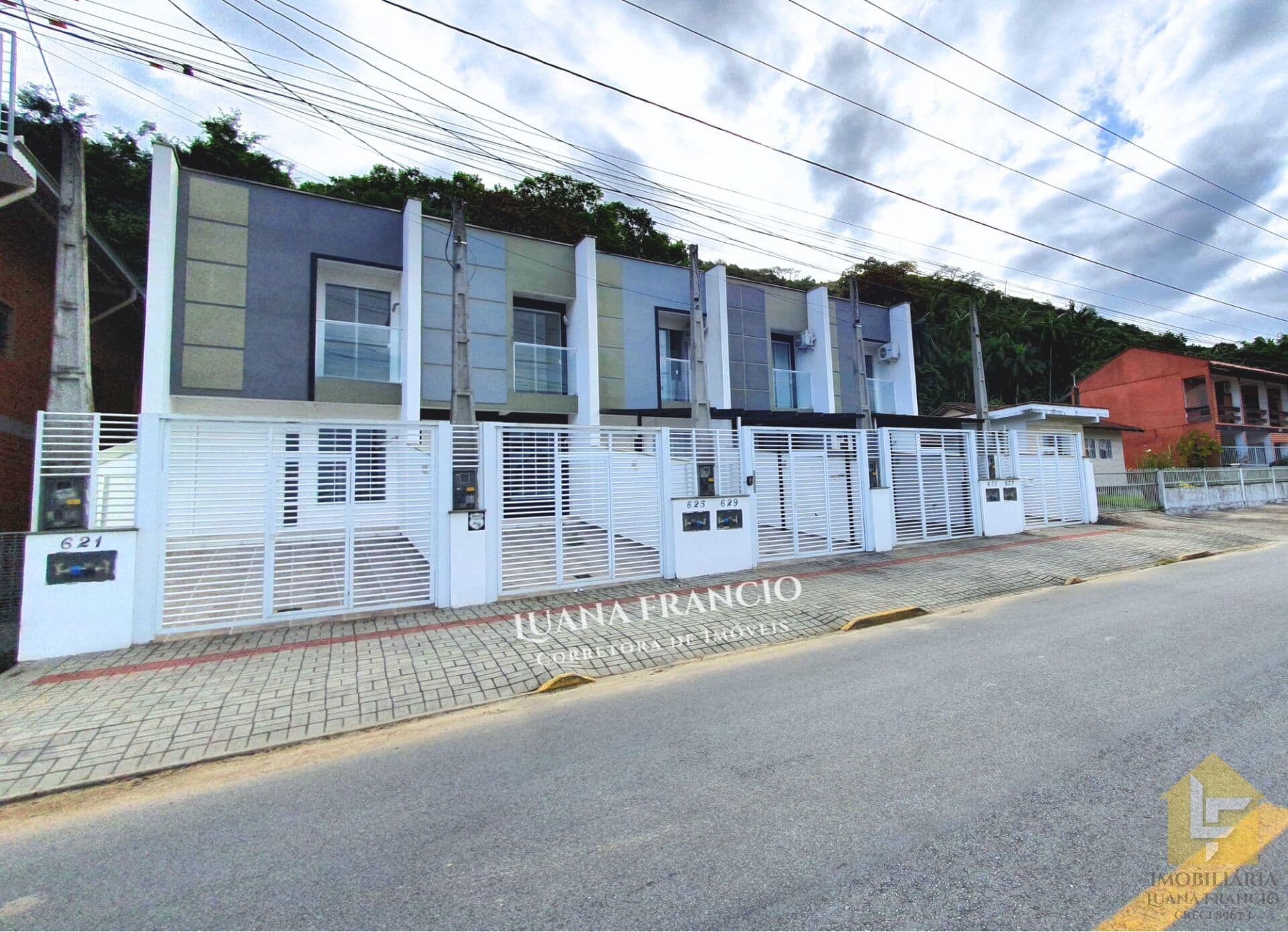 SOBRADO GEMINADO NO CENTRO DE PIRABEIRABA