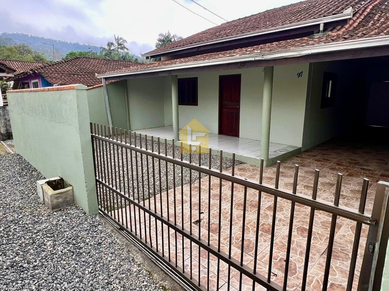 Casa à venda no Rio Bonito (Pirabeiraba)
