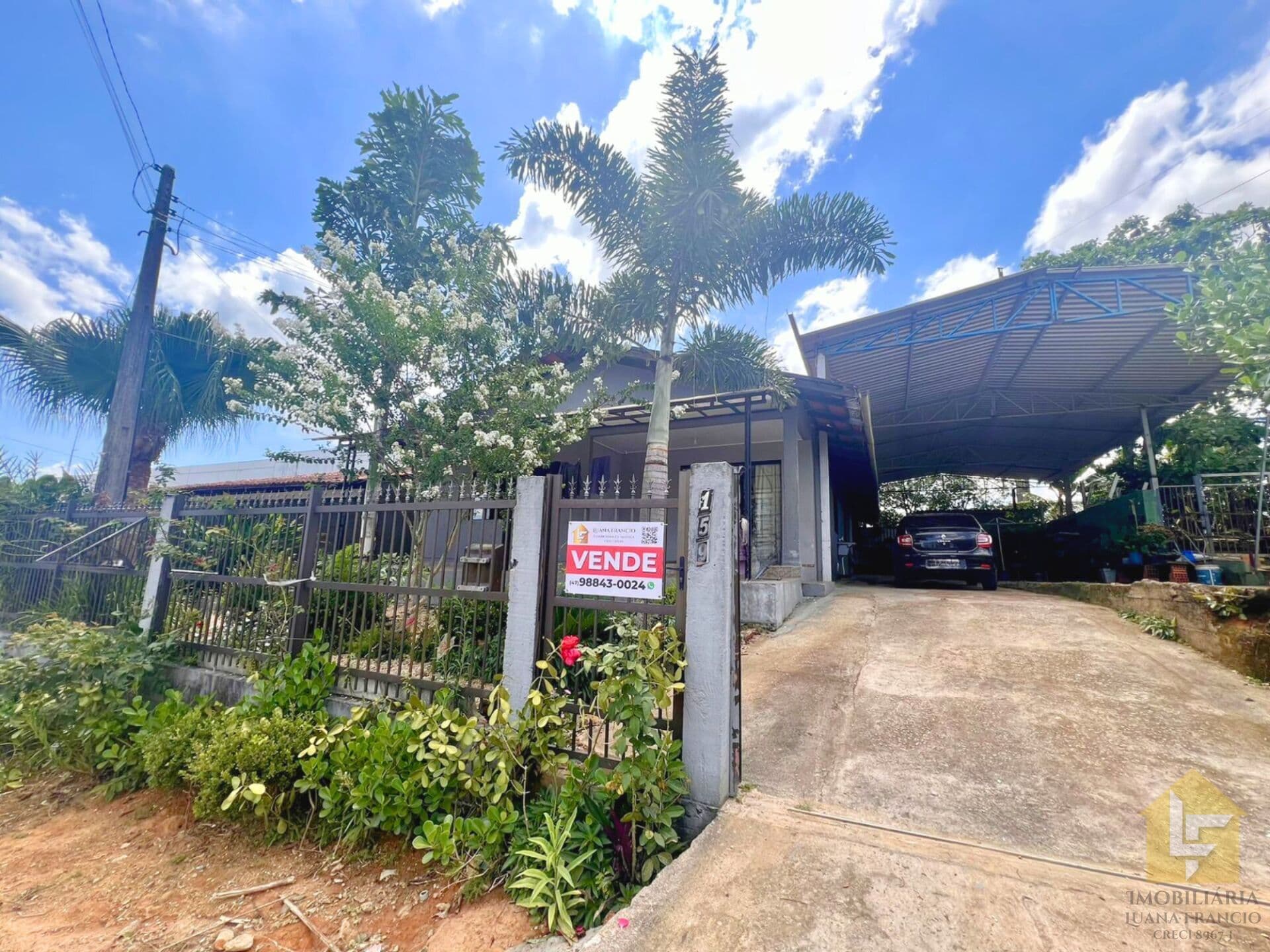Casa com Galpão no Bairro Itinga, em Araquari/SC