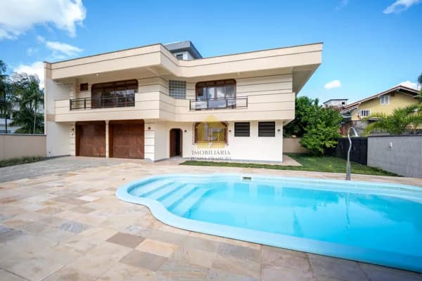 Ampla Residência à Venda em Pirabeiraba | Joinville/SC