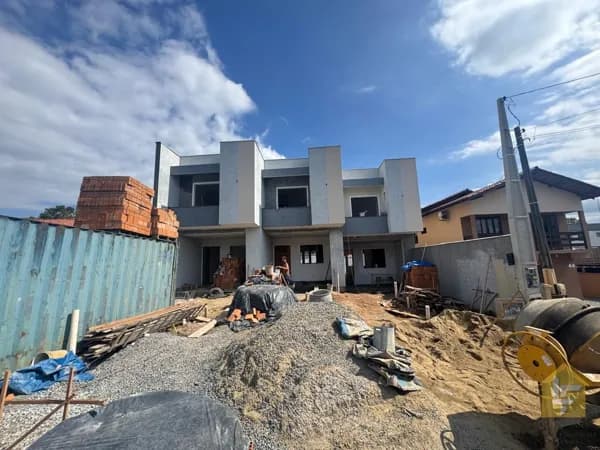 Geminados à Venda no Bom Retiro – Joinville