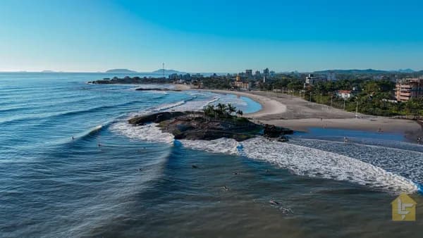 Apartamento Frente Mar em Itapoá-SC ** Pé na areia **