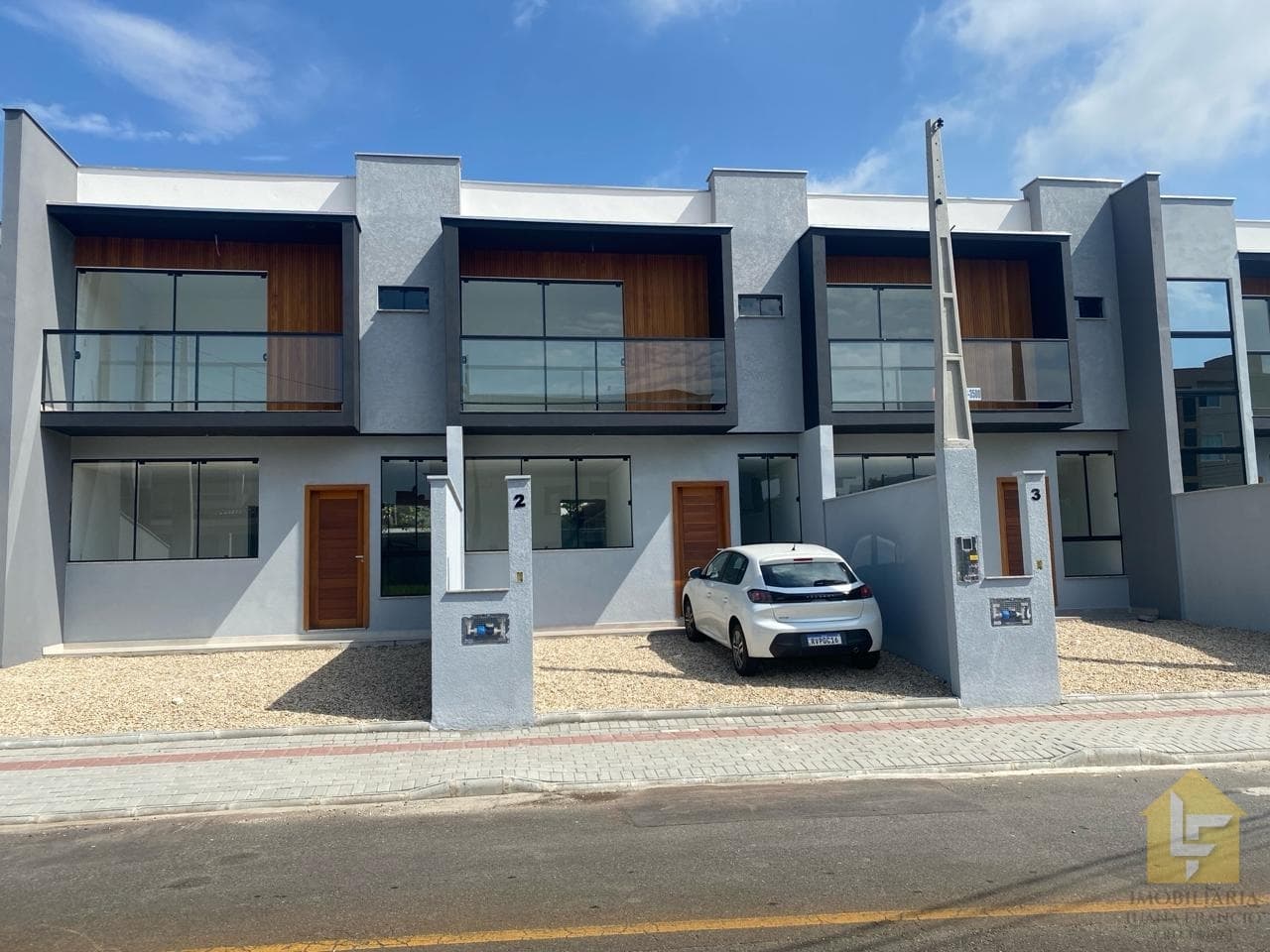 Sobrado em Joinville - Jardim Sofia