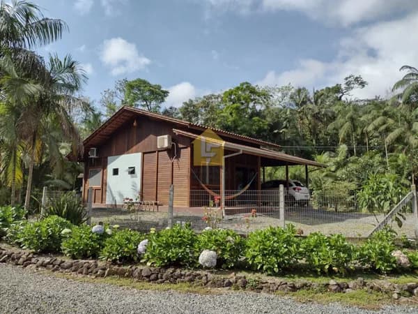 Casa À Venda na Estrada Bonita - Joinville/SC