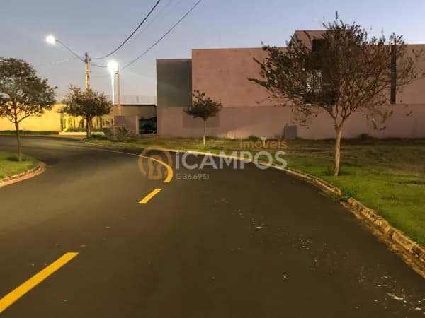 Lote/Terreno em Bebedouro - Parque Portal do Lago I