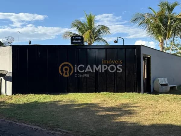 Fazenda/Sítios/Chácaras em Fronteira - Centro