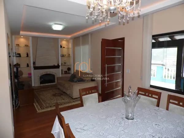 Casa em Petrópolis - Quitandinha