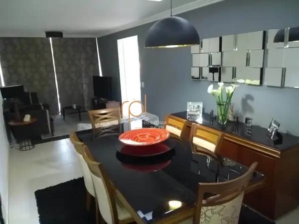 Apartamento em Petrópolis - Corrêas