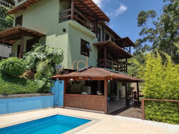 Sobrado em Petrópolis - Duarte Silveira