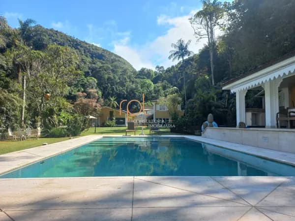 Casa em Petrópolis - Duchas
