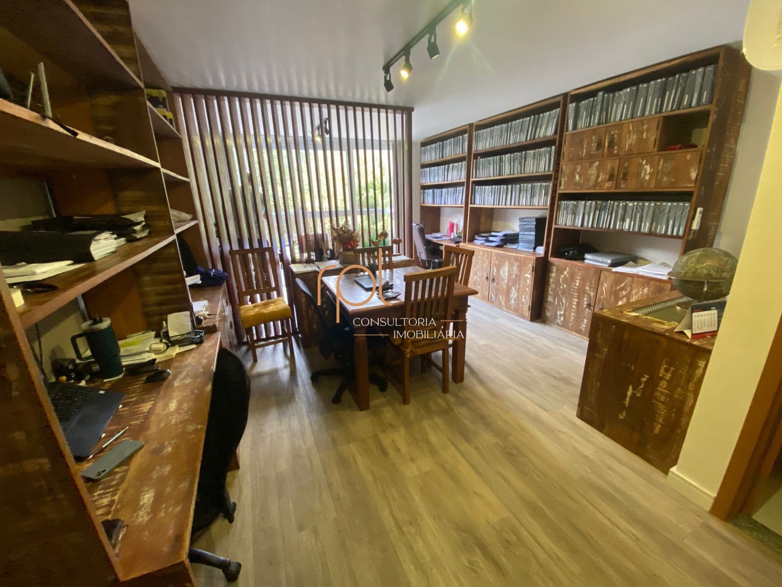 Sala/Conjunto em Petrópolis - Quarteirão Brasileiro