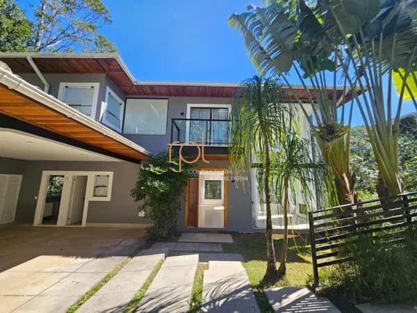 Casa em Petrópolis - Mosela