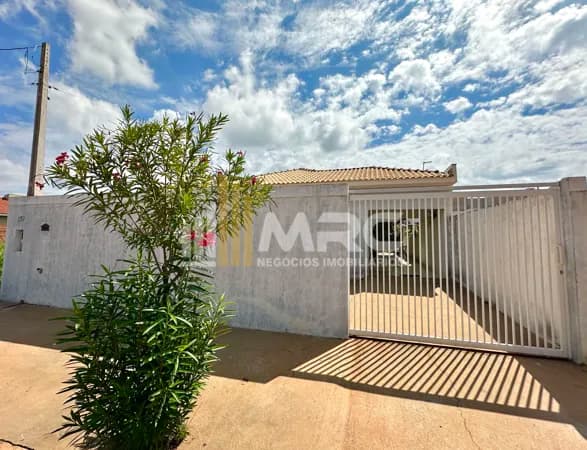 Casa à Venda em Guararapes - Bairro Iguatemy