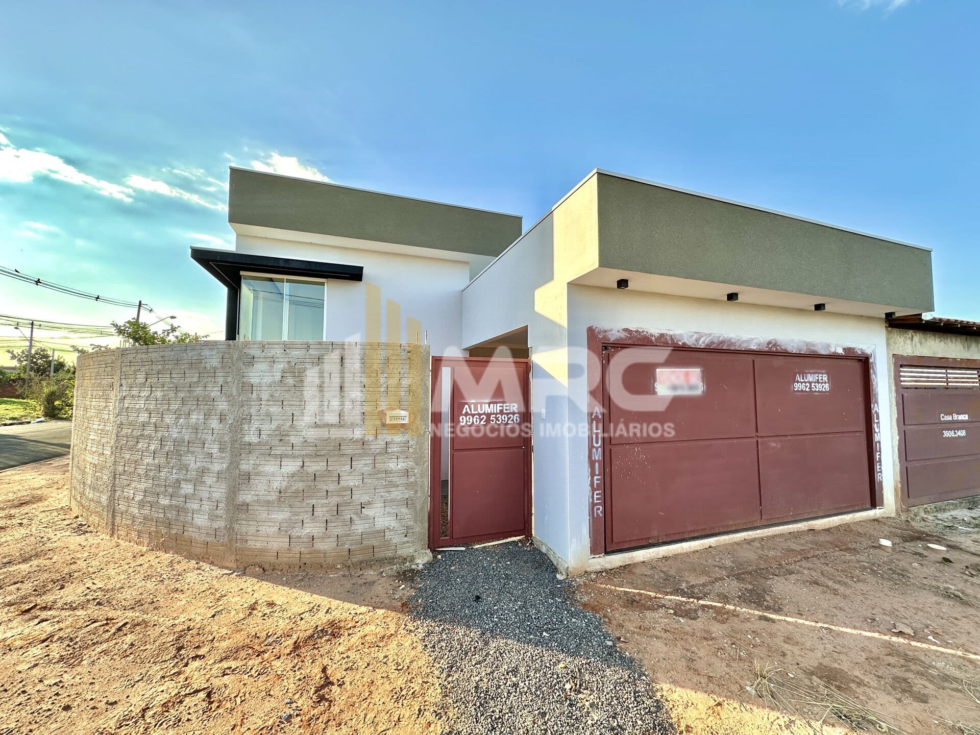 Casa à Venda no Bairro Itália em Guararapes