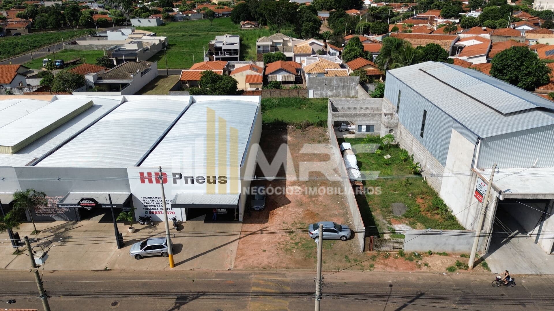 Terreno à Venda - Avenida Baguaçu - Guararapes SP