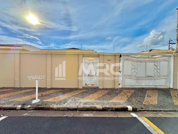 Casa à Venda | Centro | Guararapes/SP
