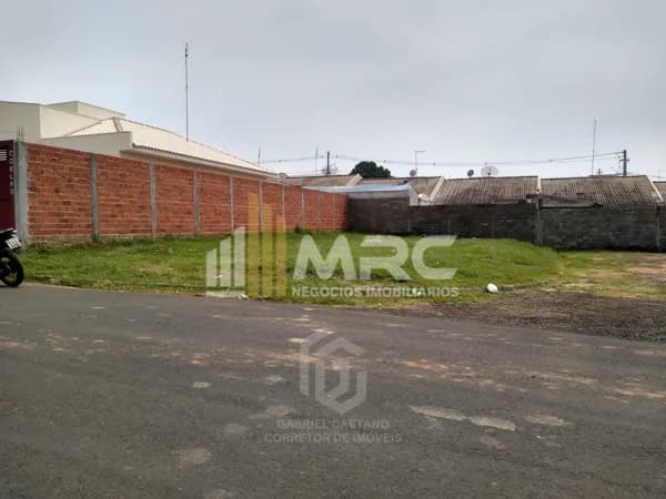 Terreno de Esquina em Guararapes - SP