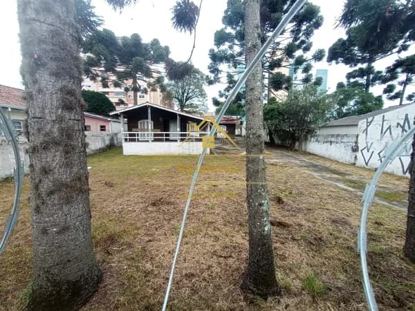 Terreno com 968m² á venda no Alto da XV