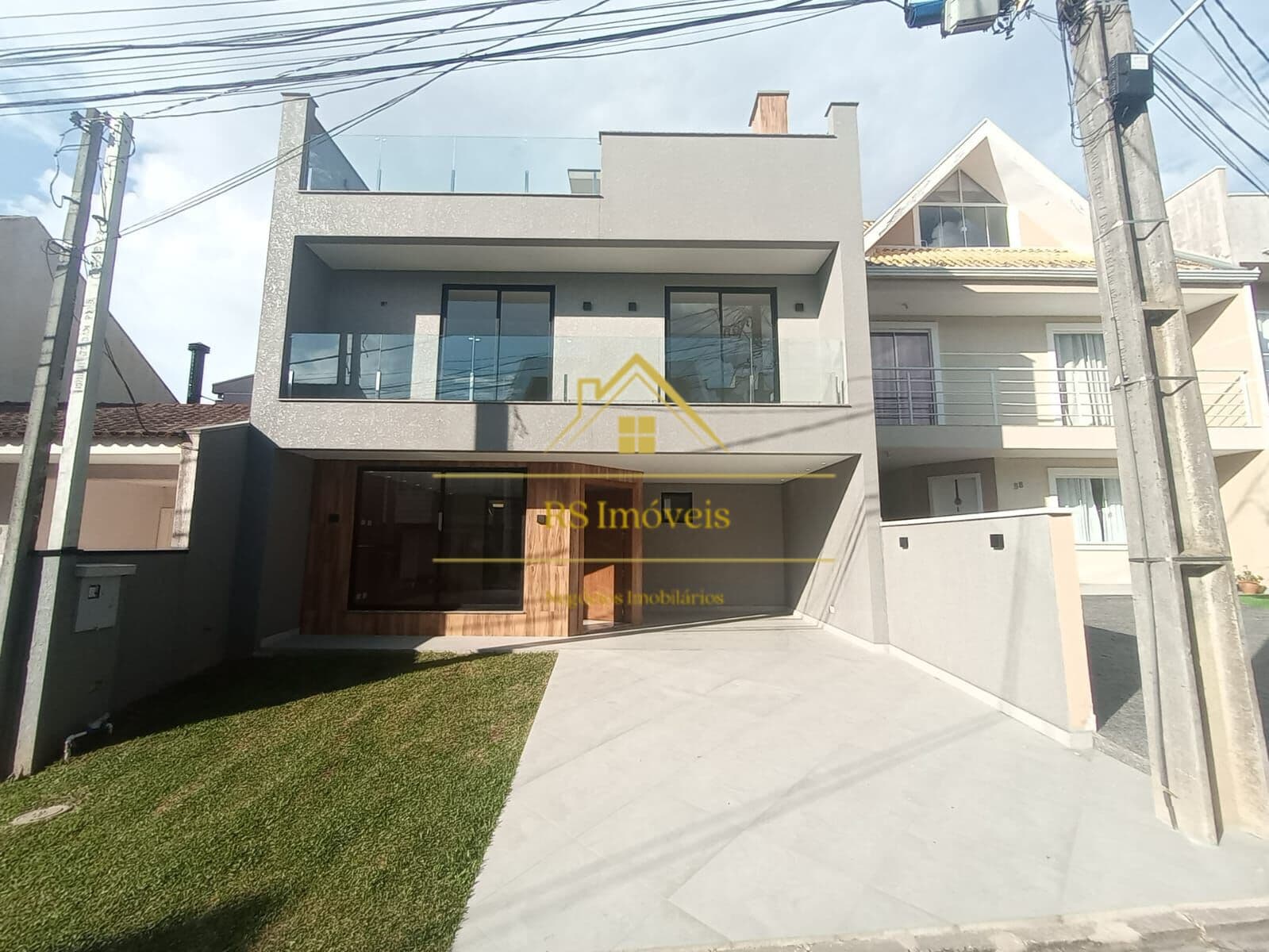 Sobrado com 150m² e 4 quartos no Cachoeira