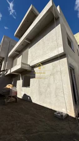 Sobrado com 3 quartos no Barreirinha